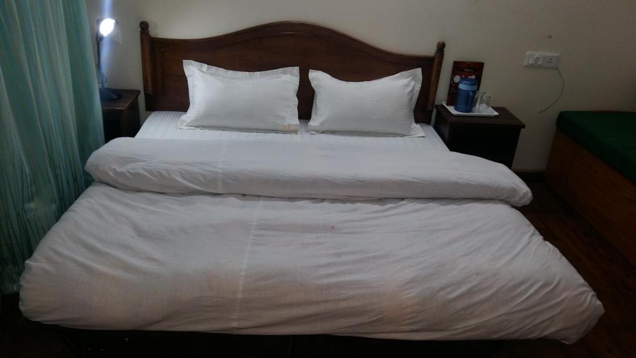 Hotel Le Talbot Shimla Extérieur photo