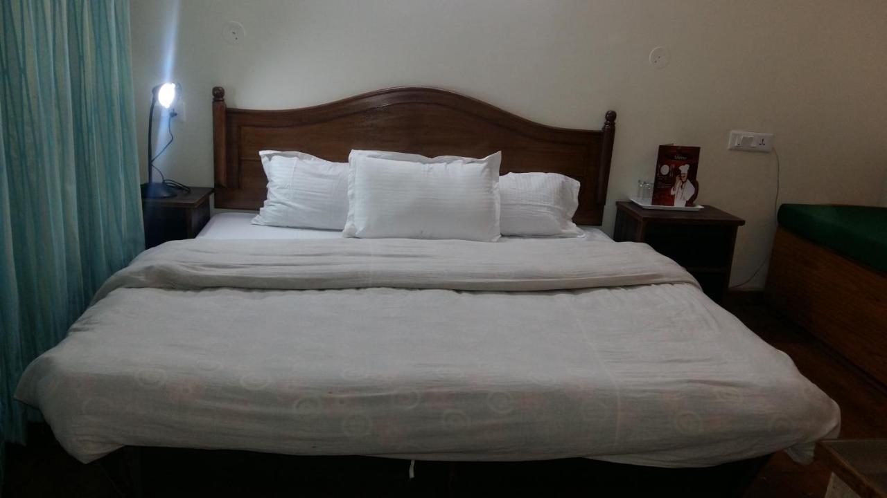 Hotel Le Talbot Shimla Extérieur photo